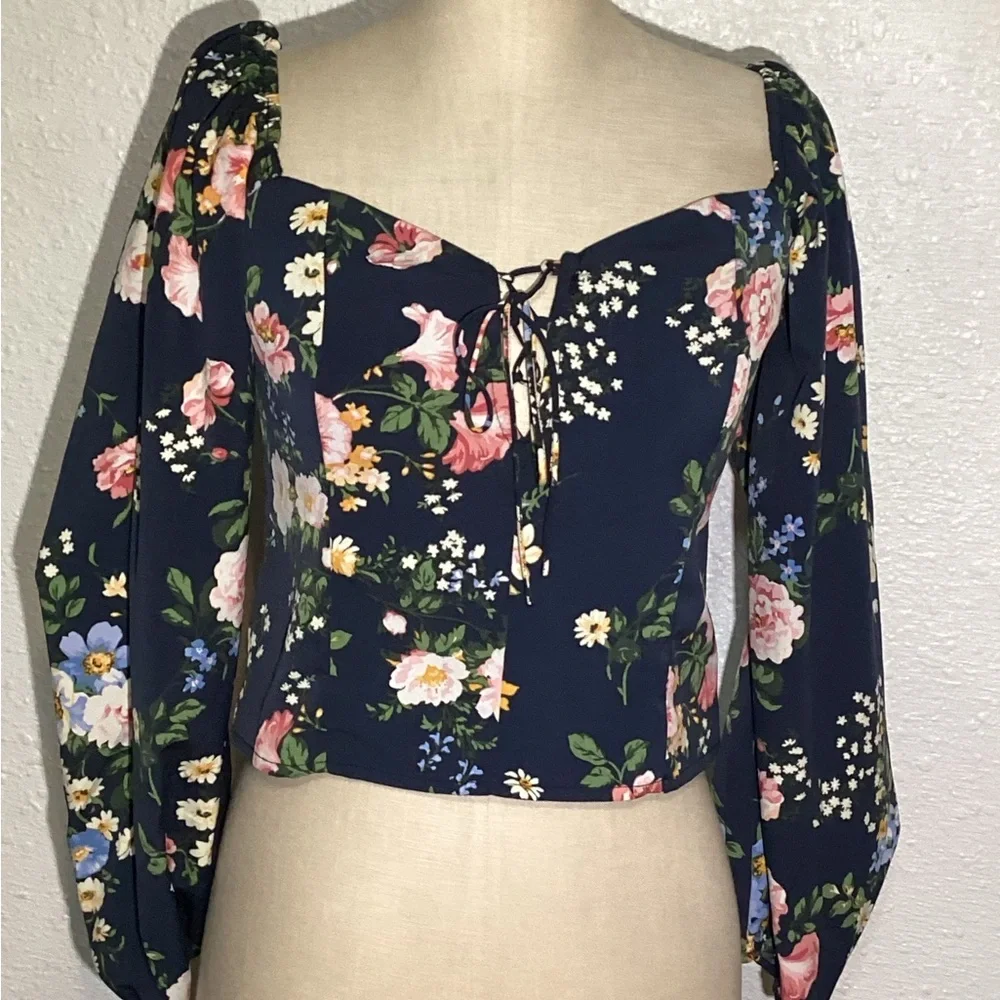 Abercrombie & Fitch chic floral